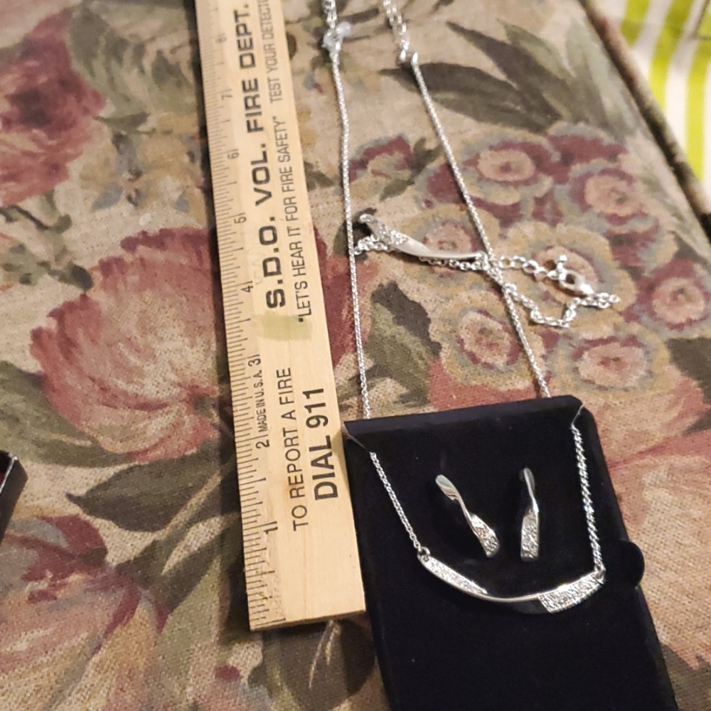 Necklace, earring, bracelet set